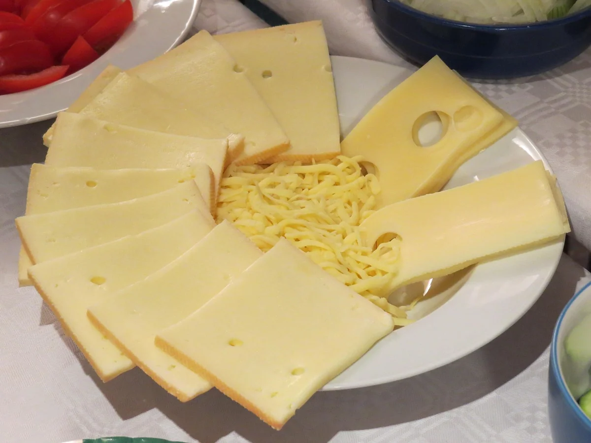 Quel appareil à raclette choisir en 2026 pour des soirées conviviales réussies ?